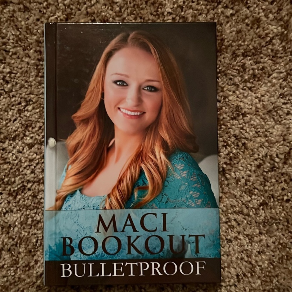 🛍️Maci Bookout book. Bulletproof.